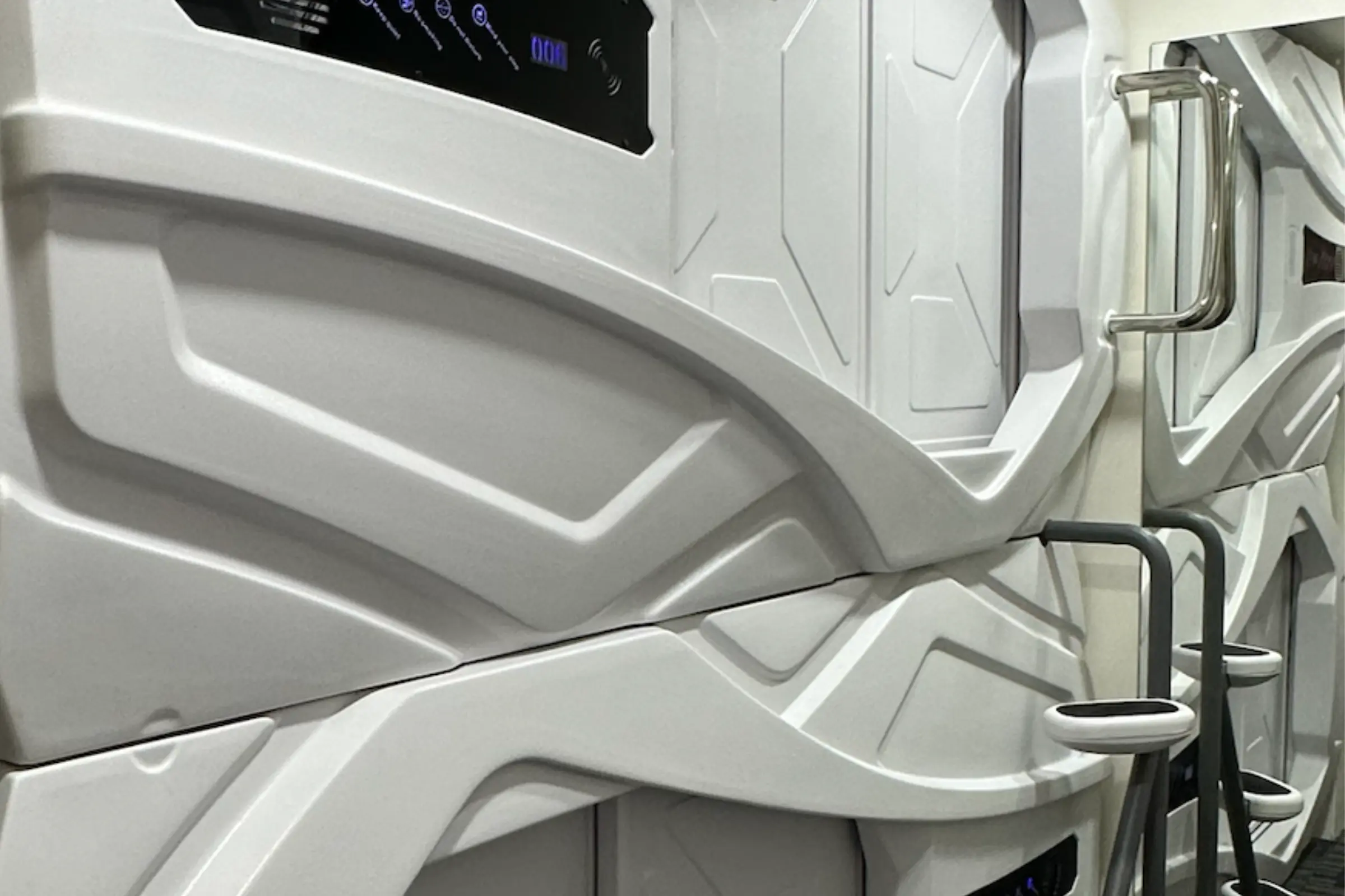 Private capsule-style pod room at Nap Junction